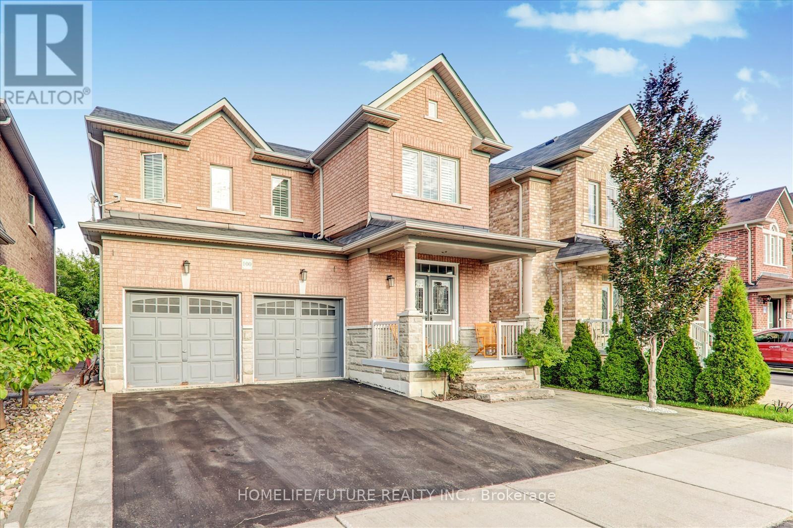 100 James Mccullough Road, Whitchurch-Stouffville, Ontario  L4A 0Z2 - Photo 2 - N12457600
