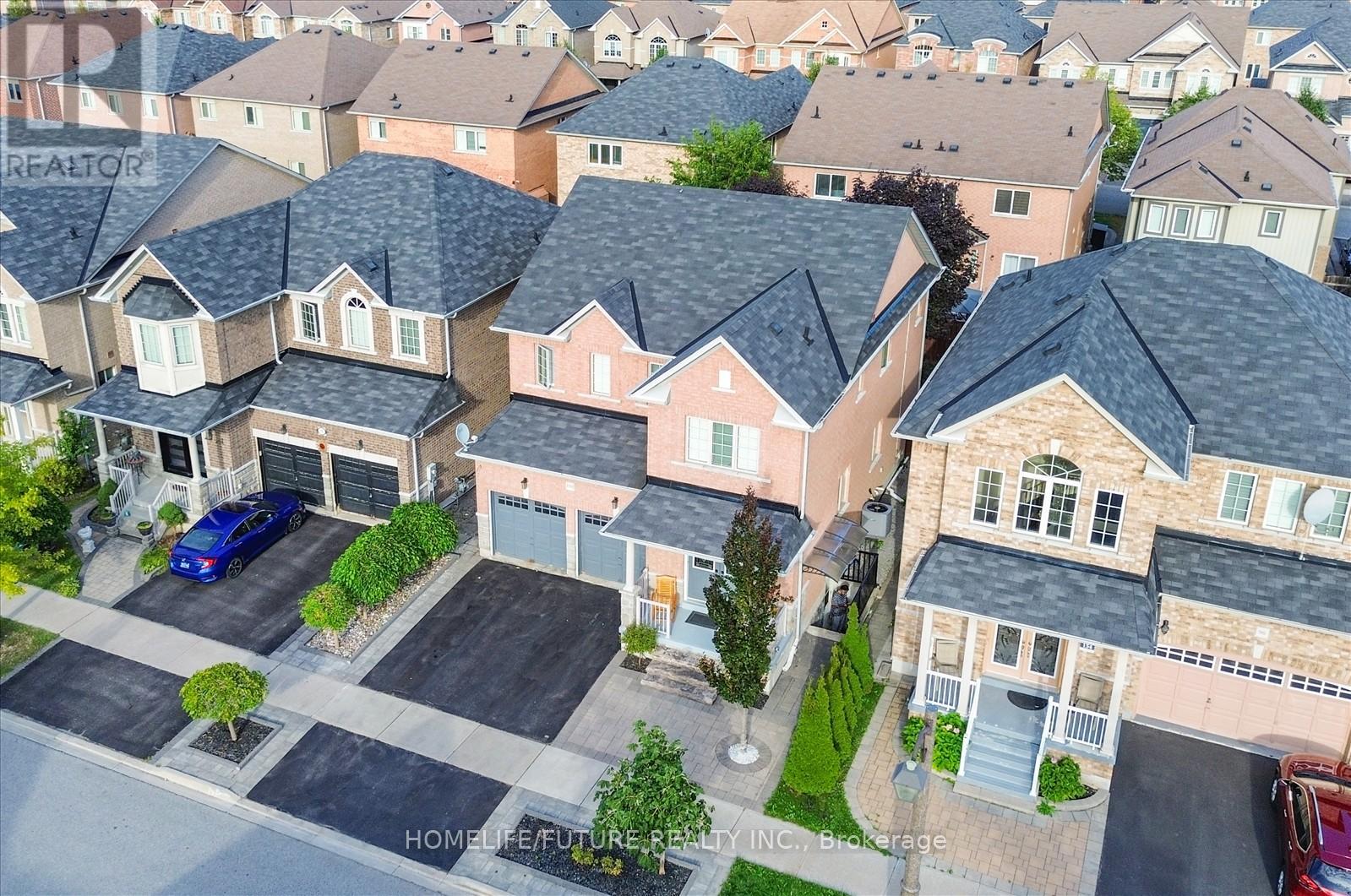 100 James Mccullough Road, Whitchurch-Stouffville, Ontario  L4A 0Z2 - Photo 5 - N12457600