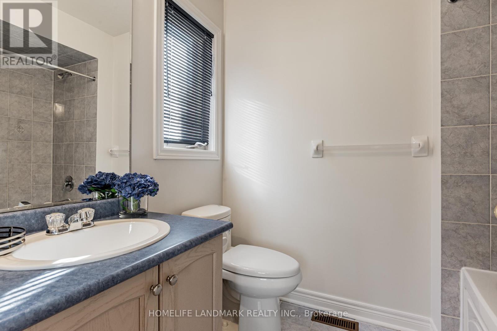 12 Houser Street, Markham, Ontario  L6E 1H8 - Photo 22 - N12457612