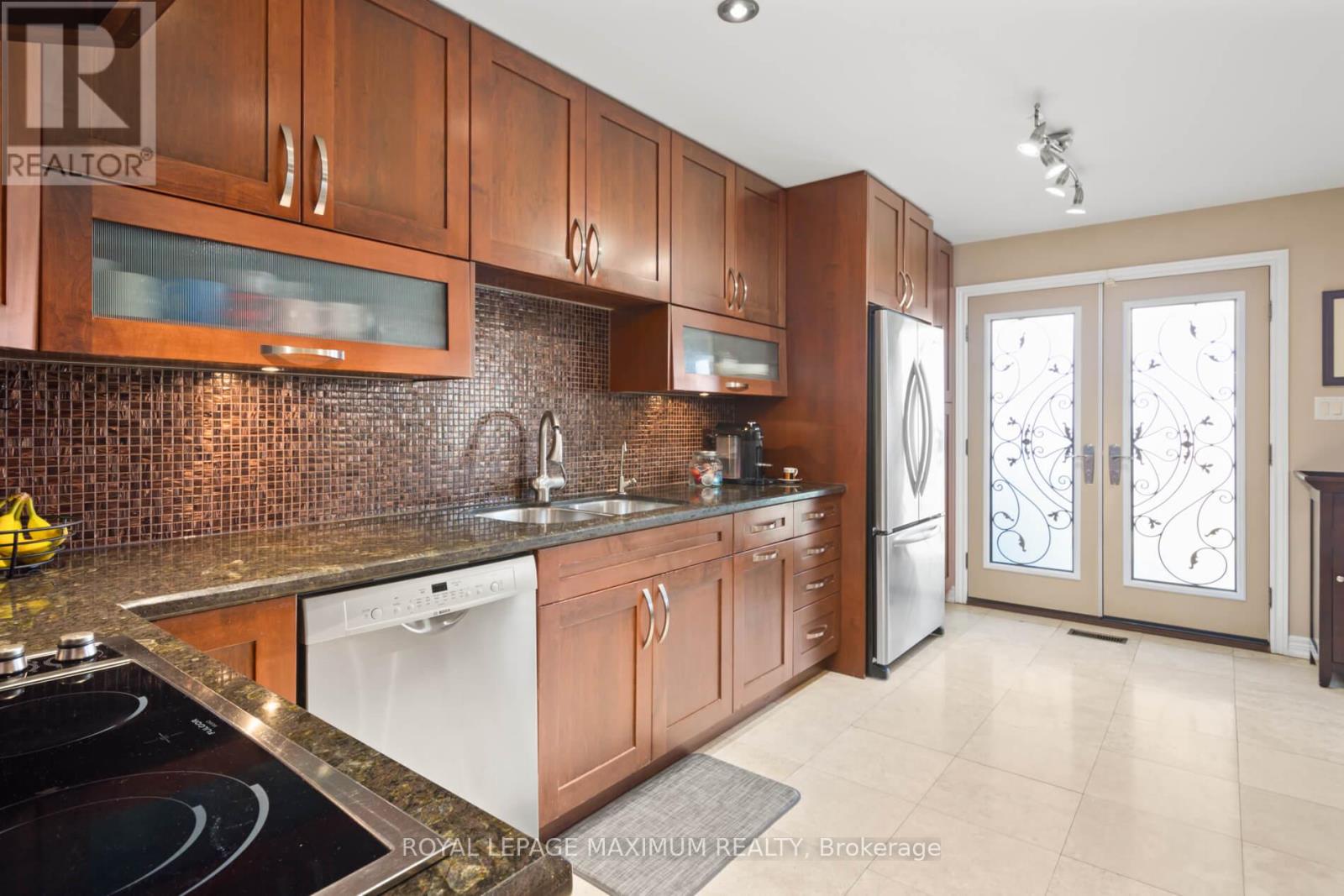 12 Checker Court, Vaughan, Ontario  L4J 5X3 - Photo 16 - N12457630