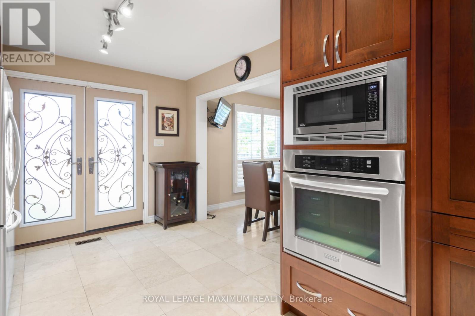12 Checker Court, Vaughan, Ontario  L4J 5X3 - Photo 17 - N12457630