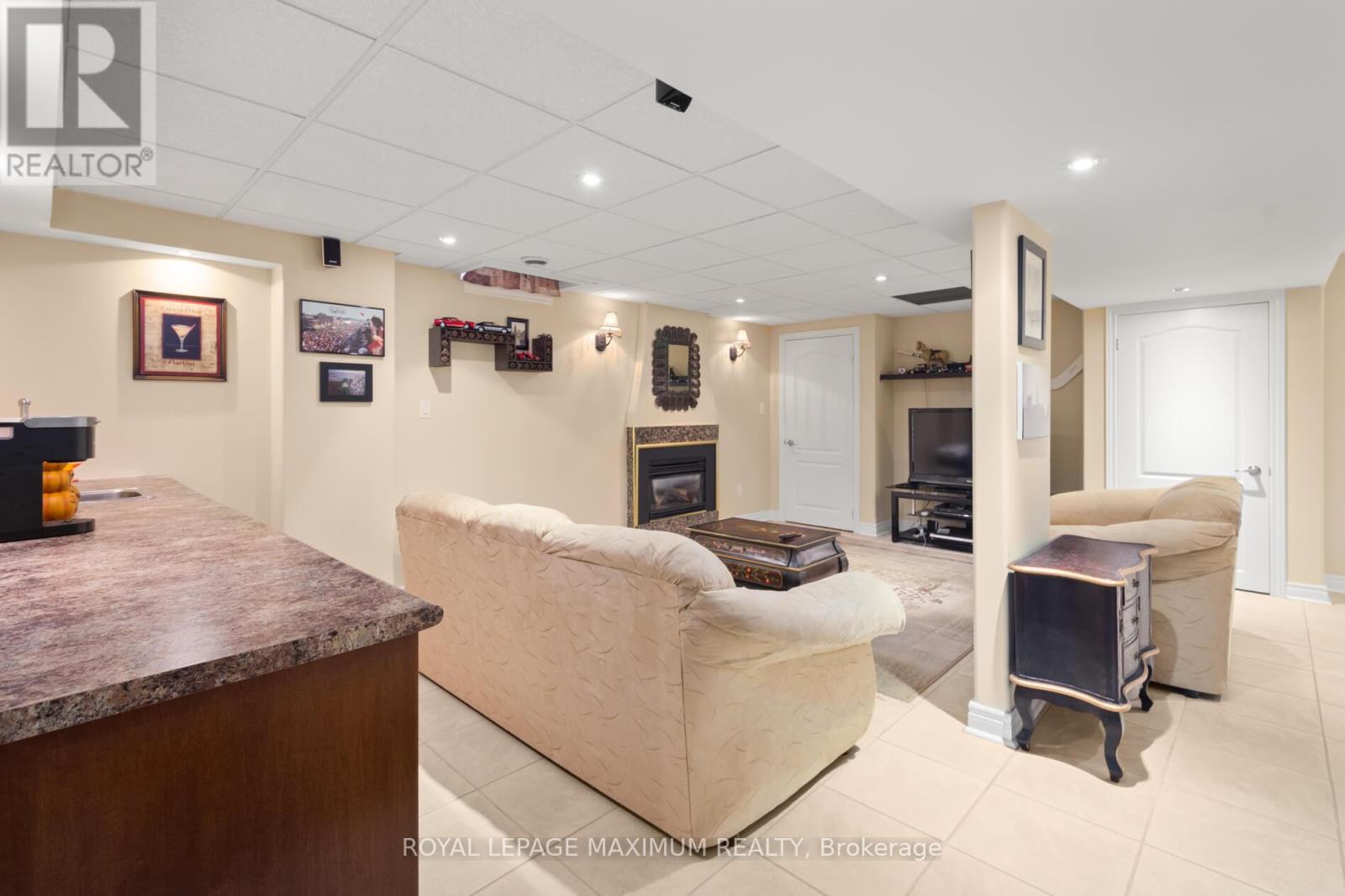12 Checker Court, Vaughan, Ontario  L4J 5X3 - Photo 27 - N12457630