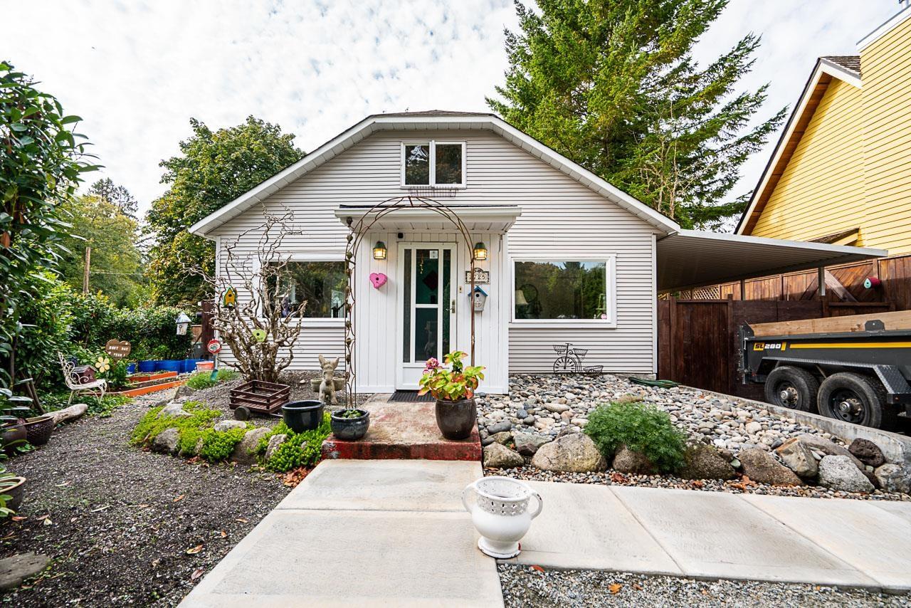2725 Gordon Avenue, Surrey, British Columbia  V4A 3J2 - Photo 2 - R3057564