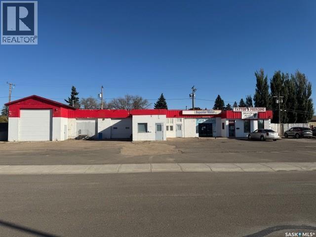 2112 100th Street, North Battleford, Saskatchewan  S9A 3X5 - Photo 1 - SK020669