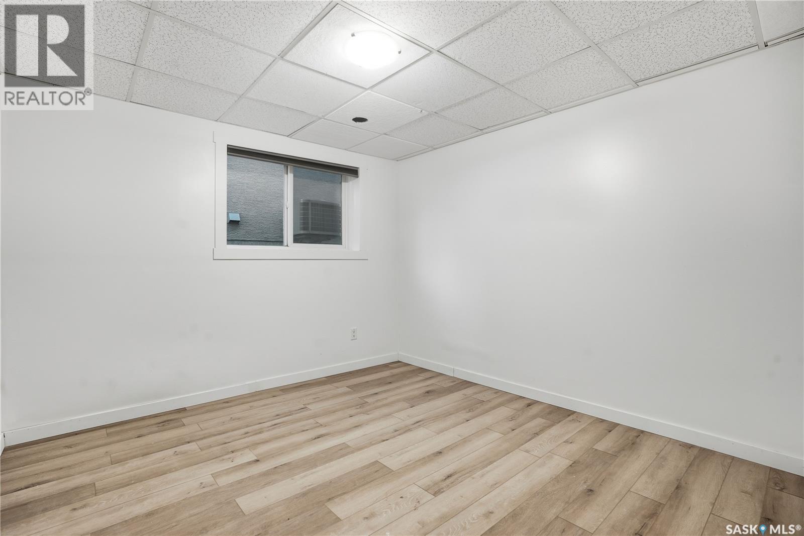 2106 Laurier Crescent E, Regina, Saskatchewan  S4V 0P6 - Photo 37 - SK020658