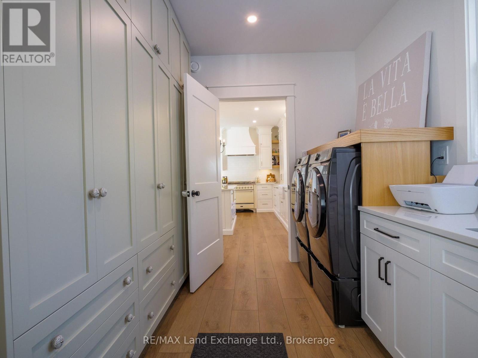 15 Lakeforest Drive, Saugeen Shores, Ontario  N0H 2L0 - Photo 17 - X12457570