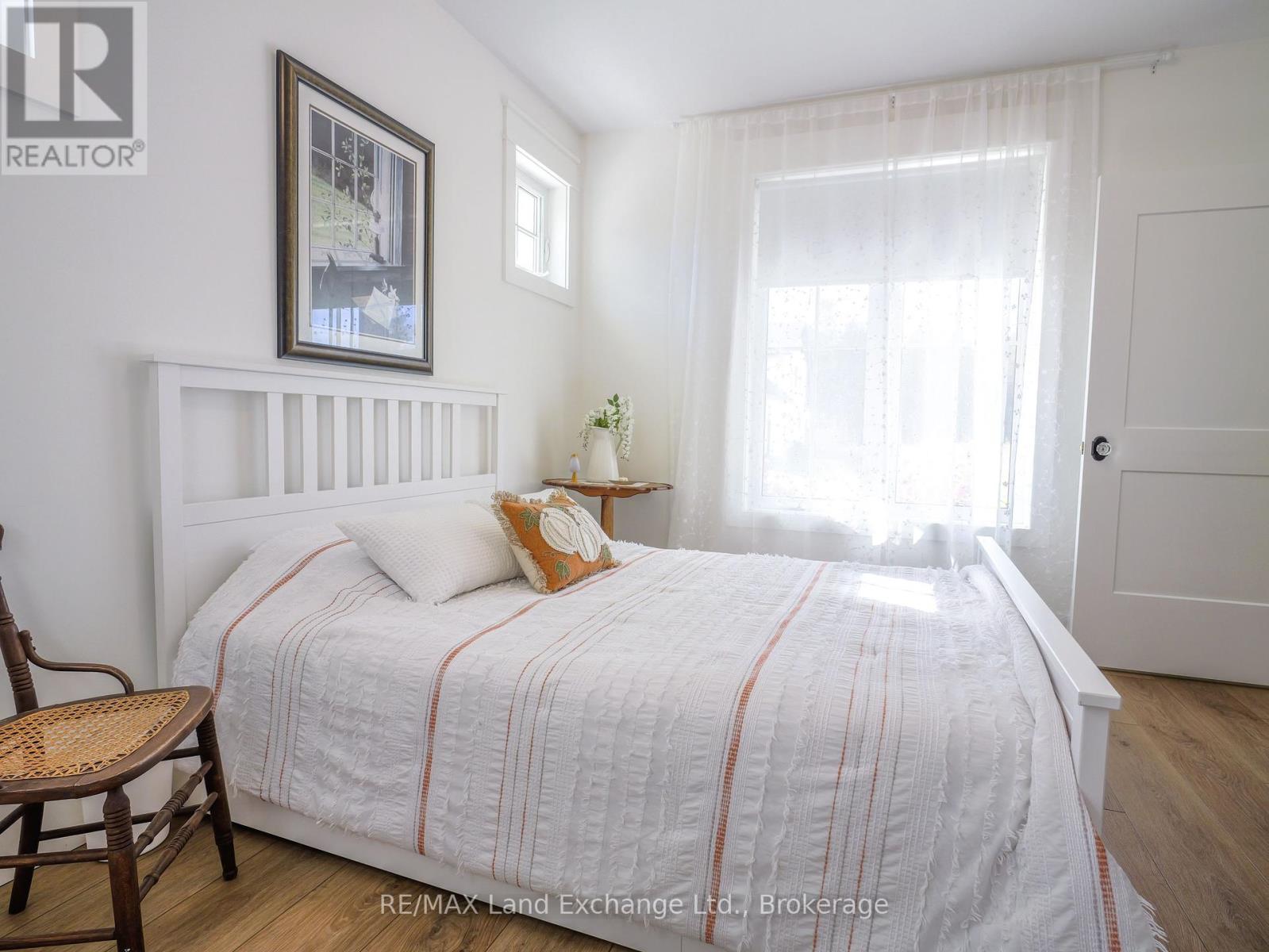 15 Lakeforest Drive, Saugeen Shores, Ontario  N0H 2L0 - Photo 21 - X12457570