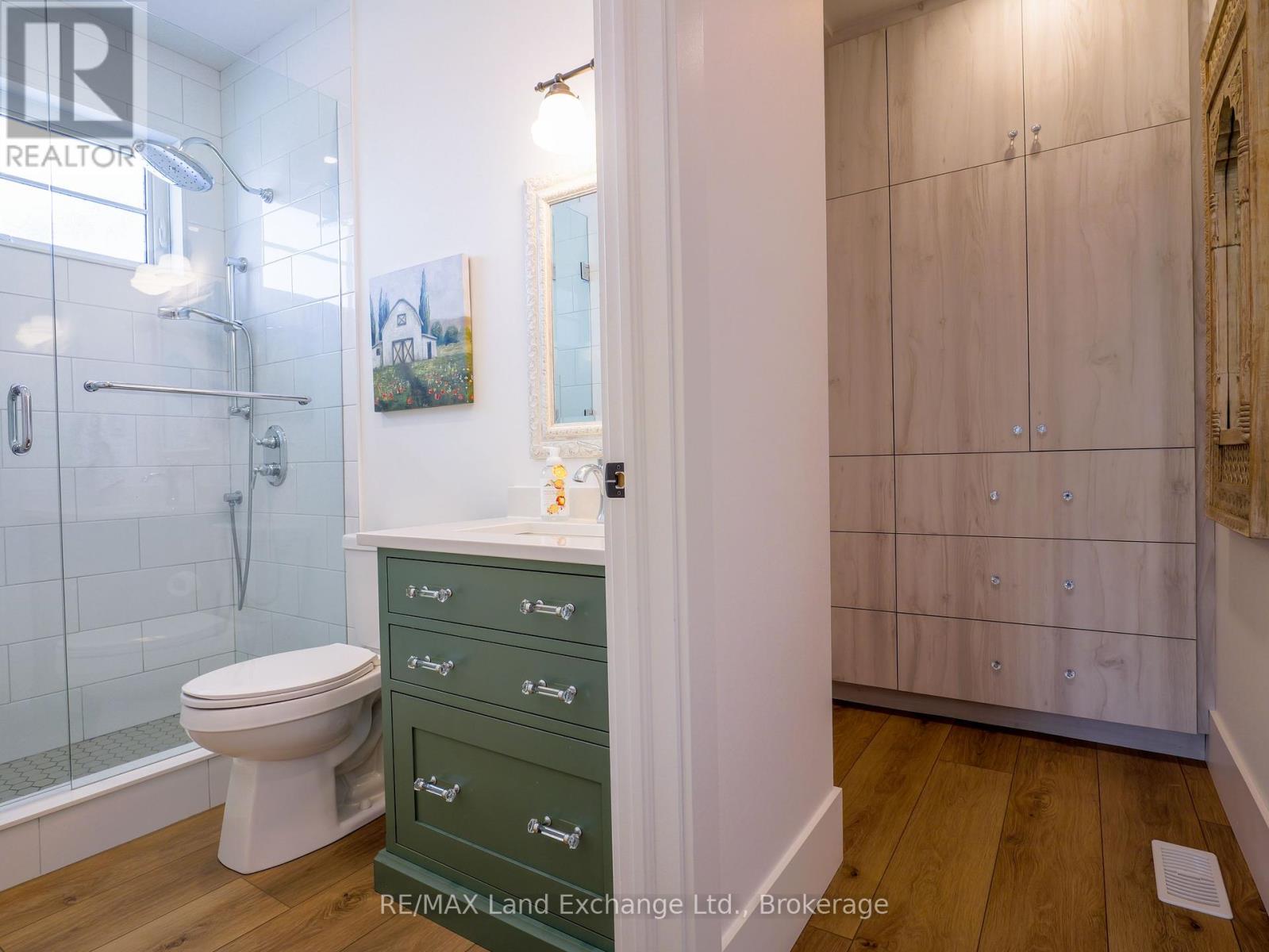 15 Lakeforest Drive, Saugeen Shores, Ontario  N0H 2L0 - Photo 20 - X12457570