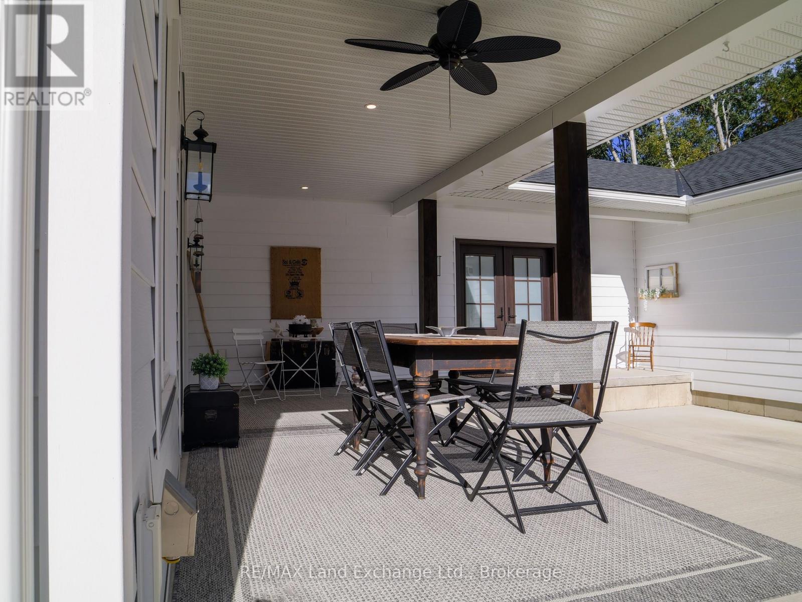 15 Lakeforest Drive, Saugeen Shores, Ontario  N0H 2L0 - Photo 39 - X12457570