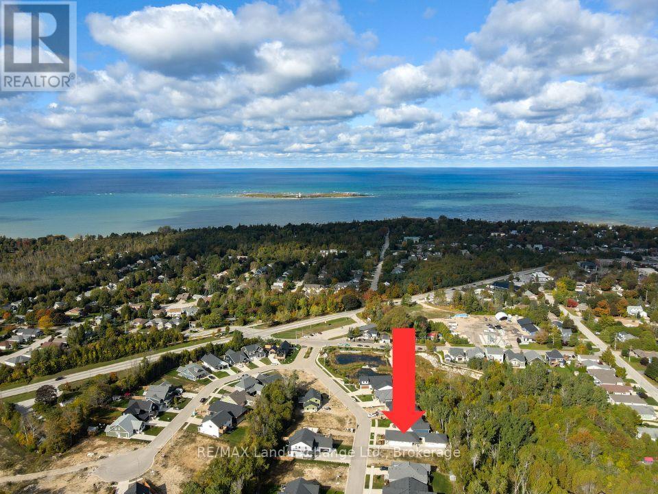 15 Lakeforest Drive, Saugeen Shores, Ontario  N0H 2L0 - Photo 47 - X12457570