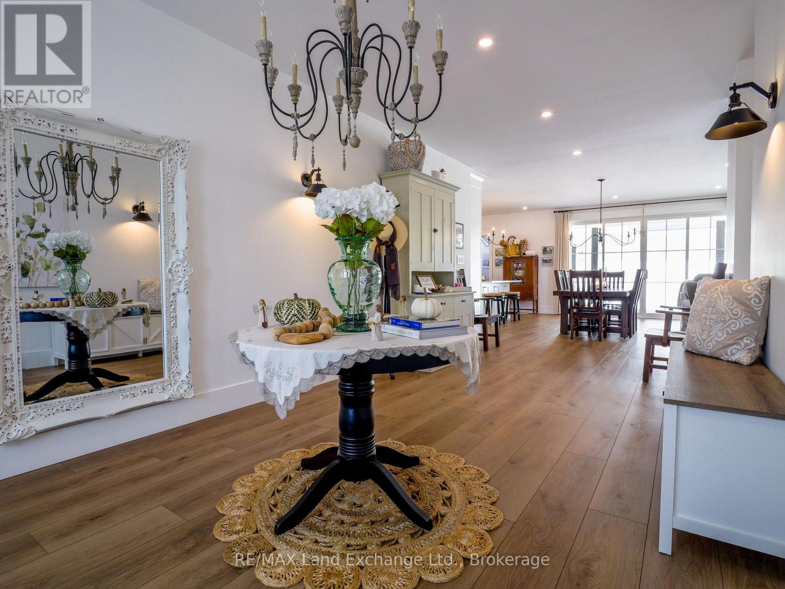 15 Lakeforest Drive, Saugeen Shores, Ontario  N0H 2L0 - Photo 5 - X12457570