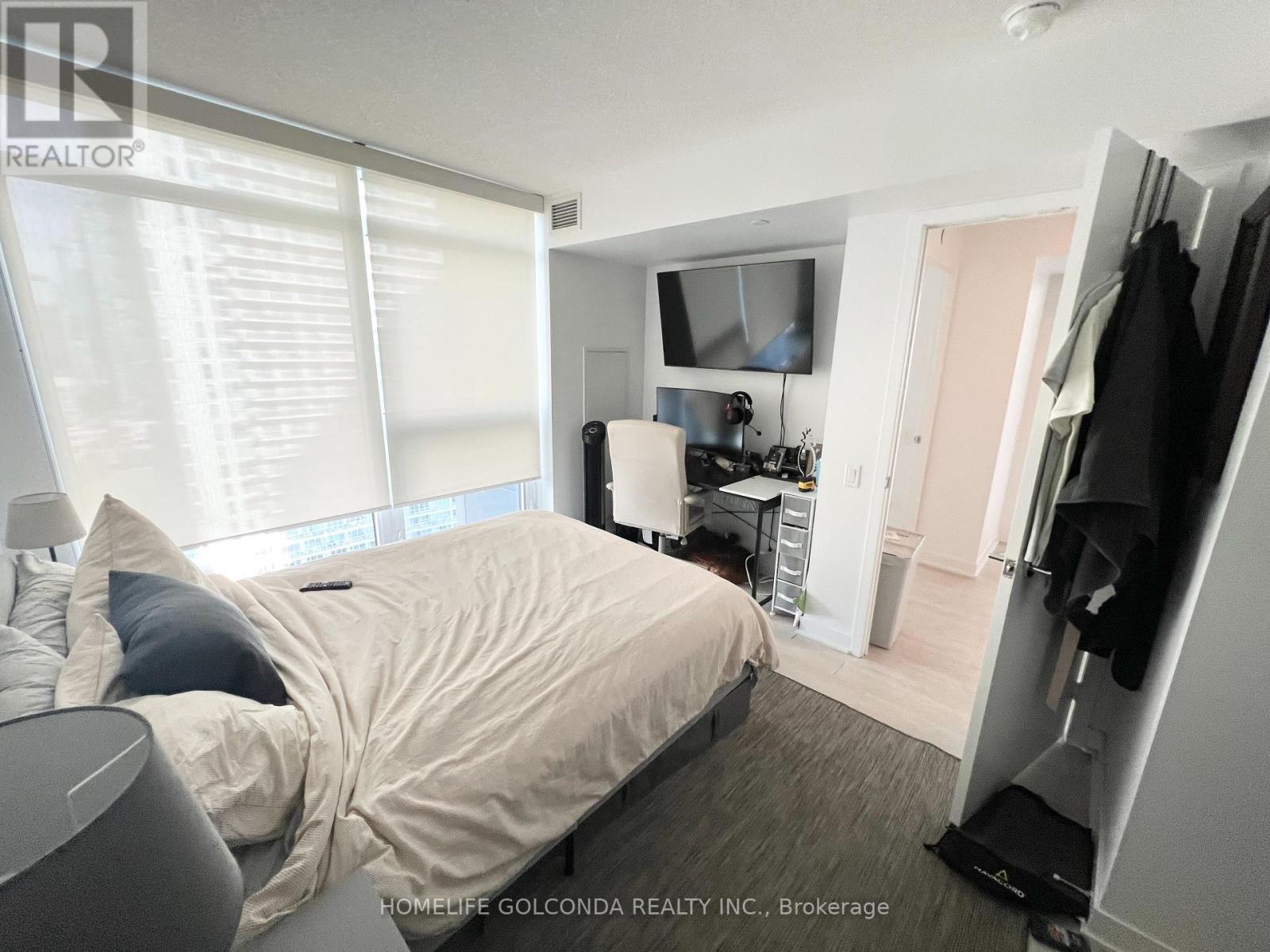 2312 - 70 Queens Wharf Road, Toronto, Ontario  M5V 0J2 - Photo 8 - C12453282