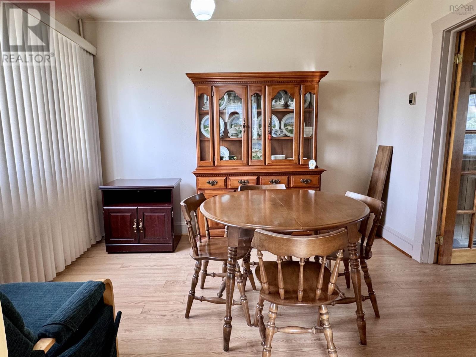 31 Fraser Street, Glace Bay, Nova Scotia  B1A 2Z5 - Photo 8 - 202525652