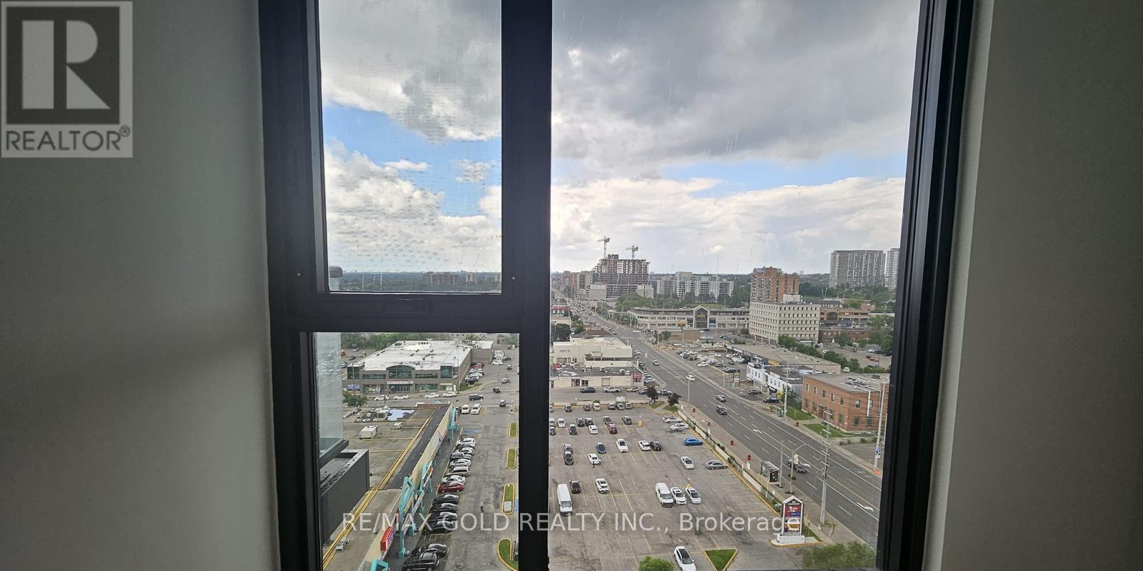 1319 - 86 Dundas Street E, Mississauga, Ontario  L5A 0B1 - Photo 12 - W12457611