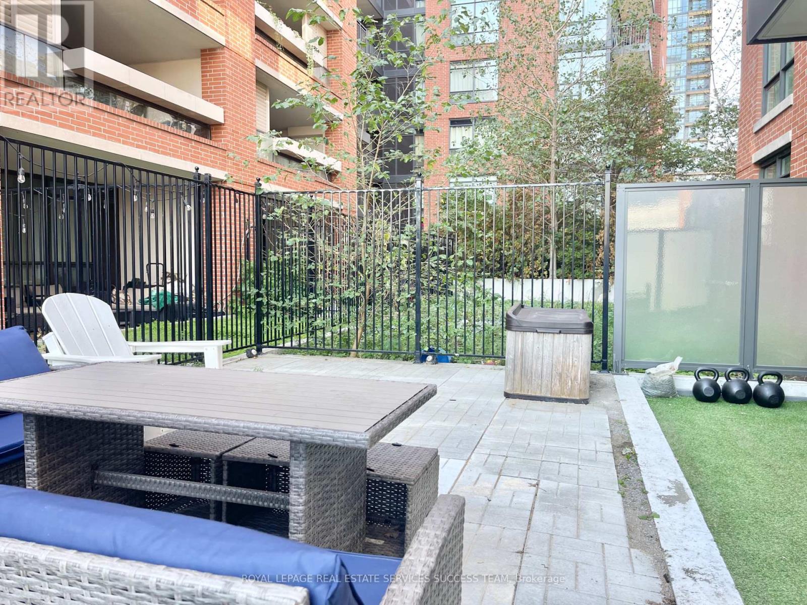 241 - 36 Via Bagnato Street, Toronto, Ontario  M6A 0B7 - Photo 5 - W12457620