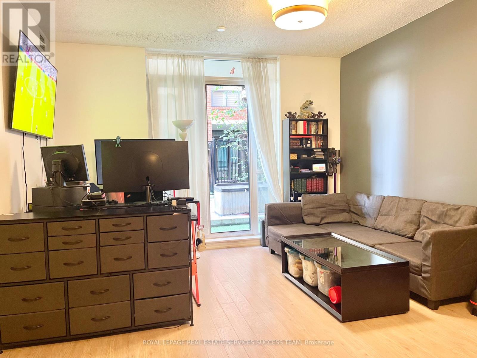 241 - 36 Via Bagnato Street, Toronto, Ontario  M6A 0B7 - Photo 7 - W12457620