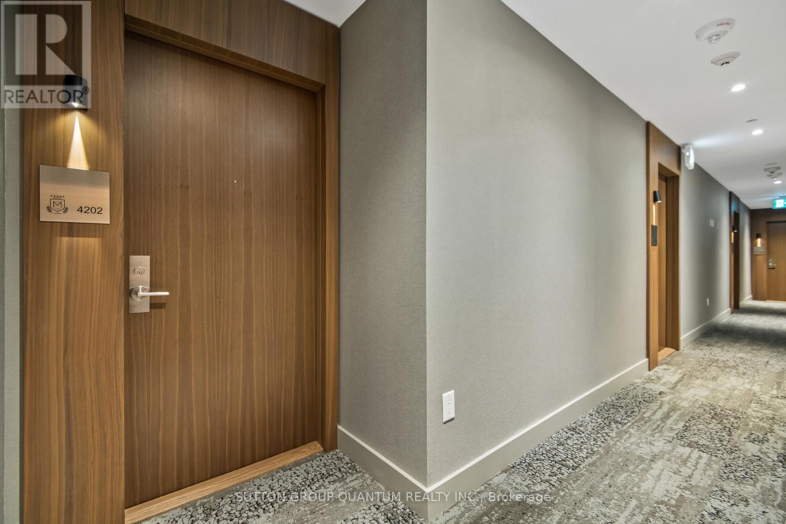 4202 - 1928 Lake Shore Boulevard W, Toronto, Ontario  M6S 0B1 - Photo 7 - W12457627