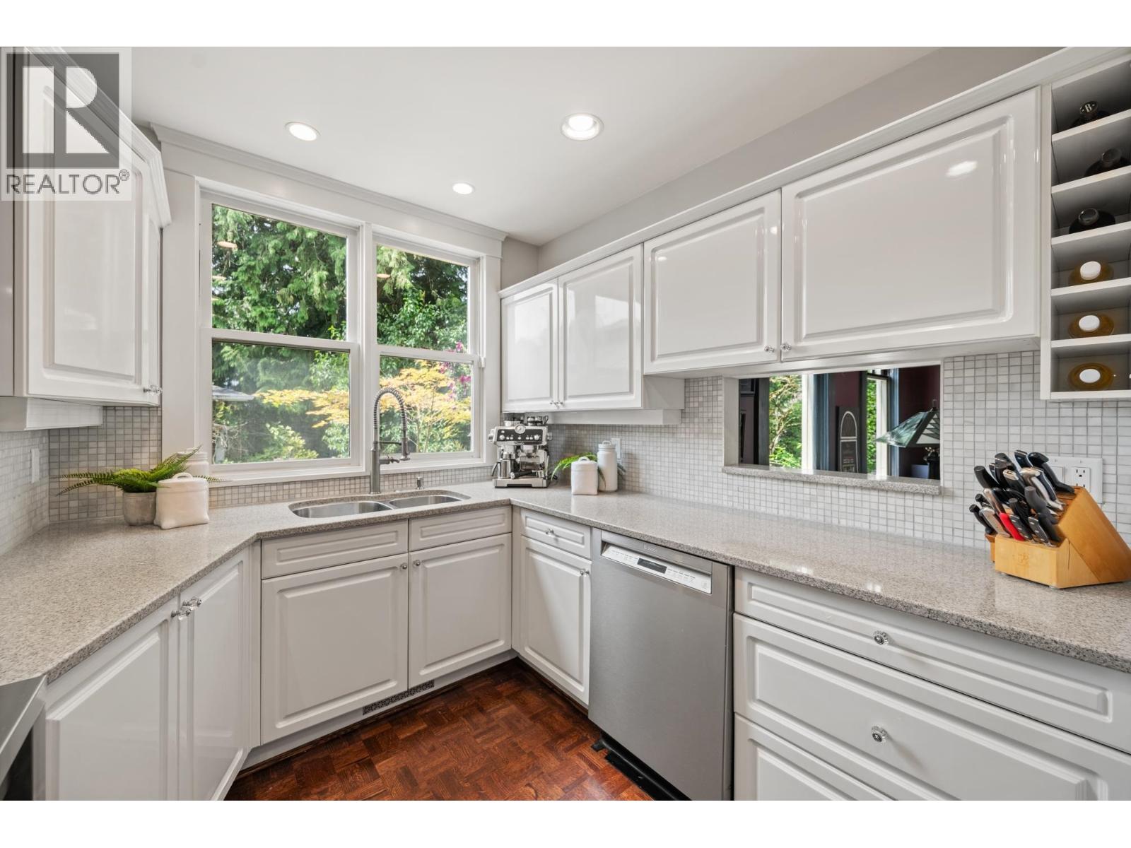 922 Fifth Street, New Westminster, British Columbia  V3L 2Y4 - Photo 17 - R3056523
