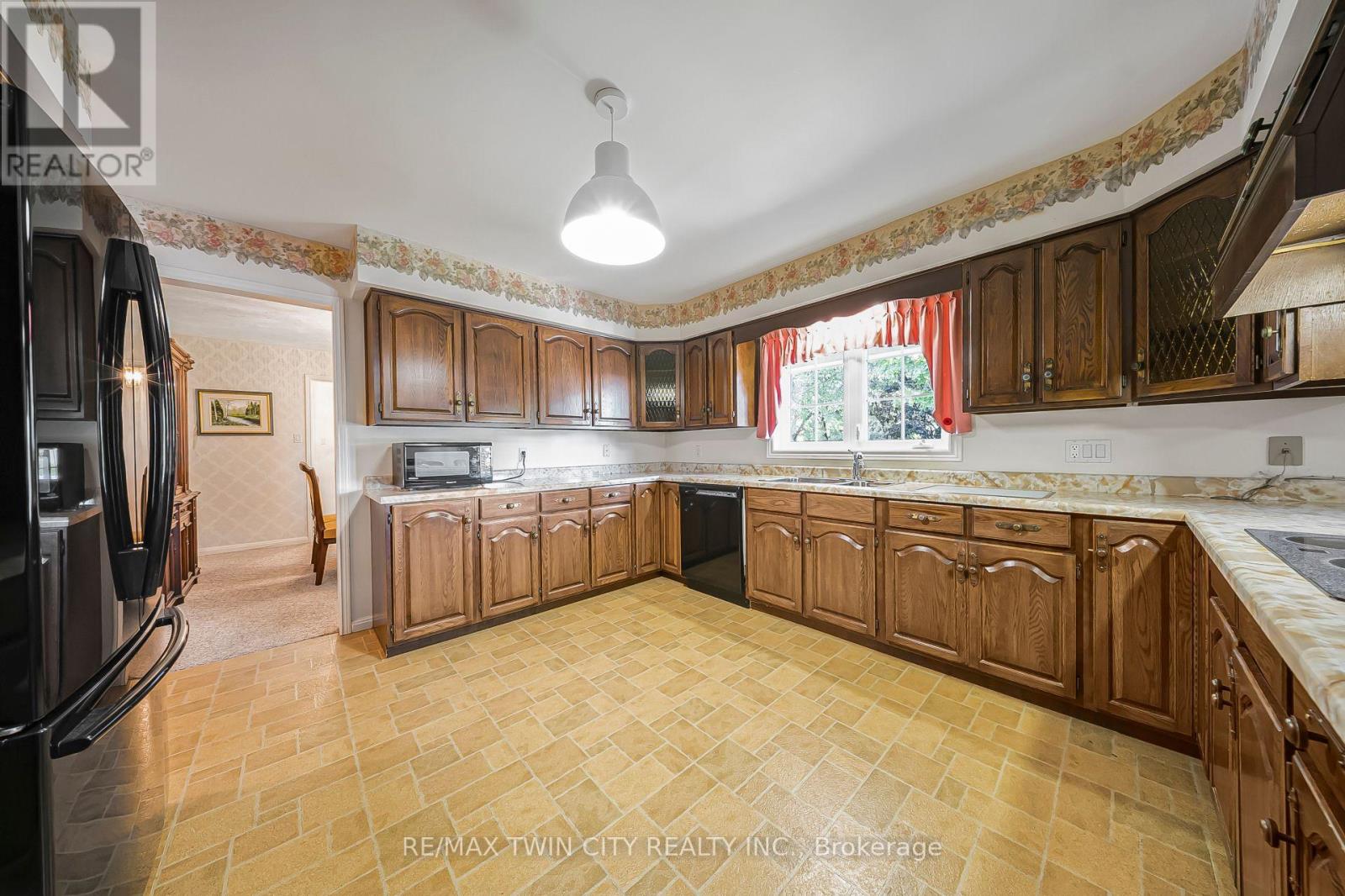 1599 Berlett's Road, Wilmot, Ontario  N0B 2L0 - Photo 11 - X12457617