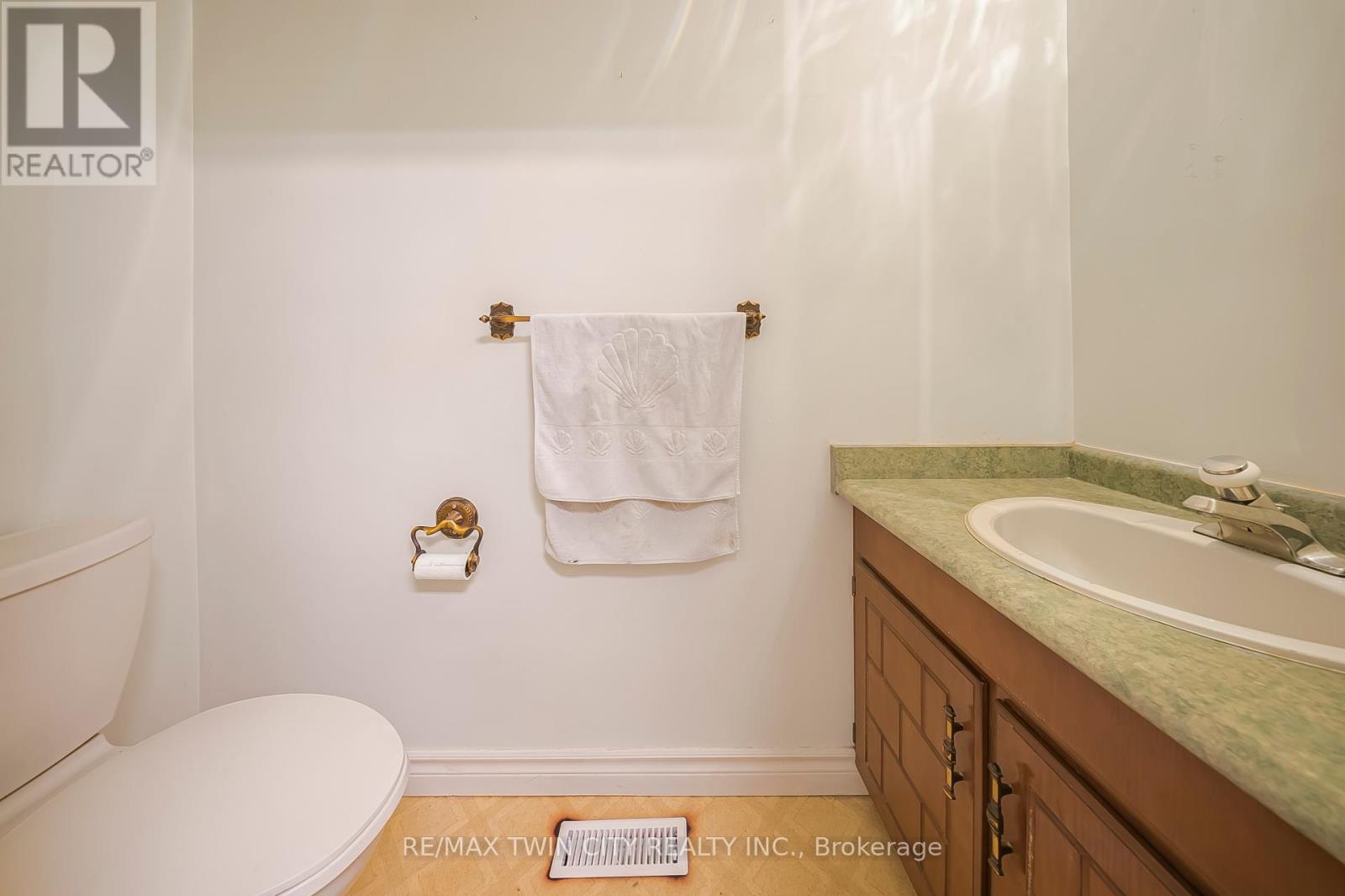 1599 Berlett's Road, Wilmot, Ontario  N0B 2L0 - Photo 20 - X12457617