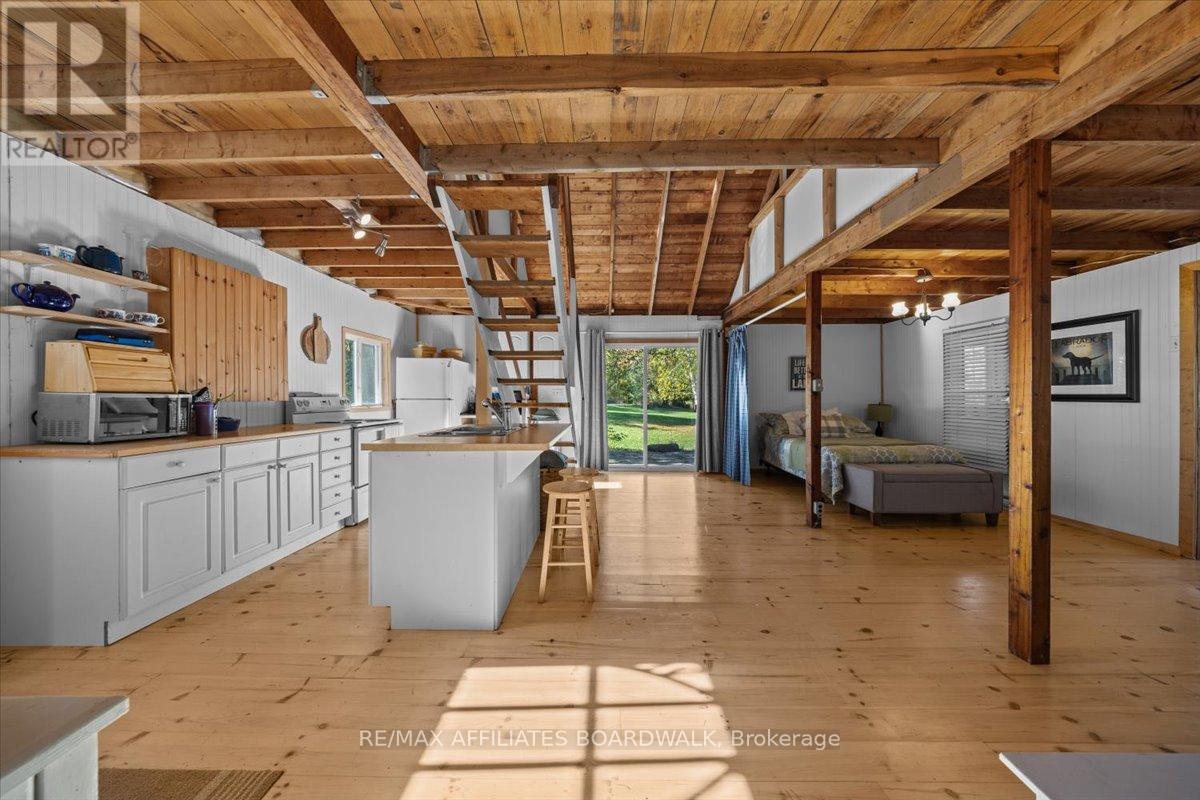 402 Mp4 Road, Rideau Lakes, Ontario  K0G 1V0 - Photo 11 - X12457677