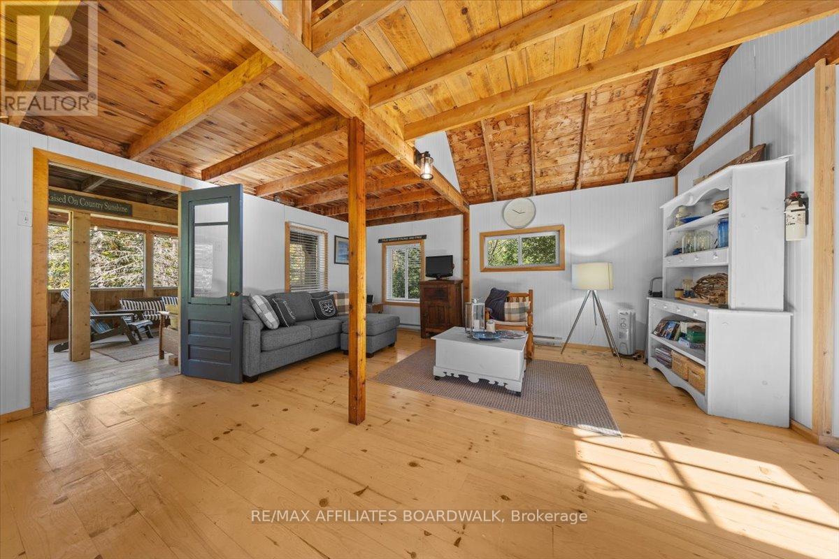 402 Mp4 Road, Rideau Lakes, Ontario  K0G 1V0 - Photo 14 - X12457677