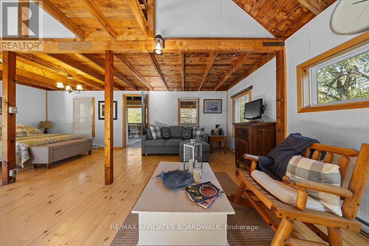 402 Mp4 Road, Rideau Lakes, Ontario  K0G 1V0 - Photo 15 - X12457677