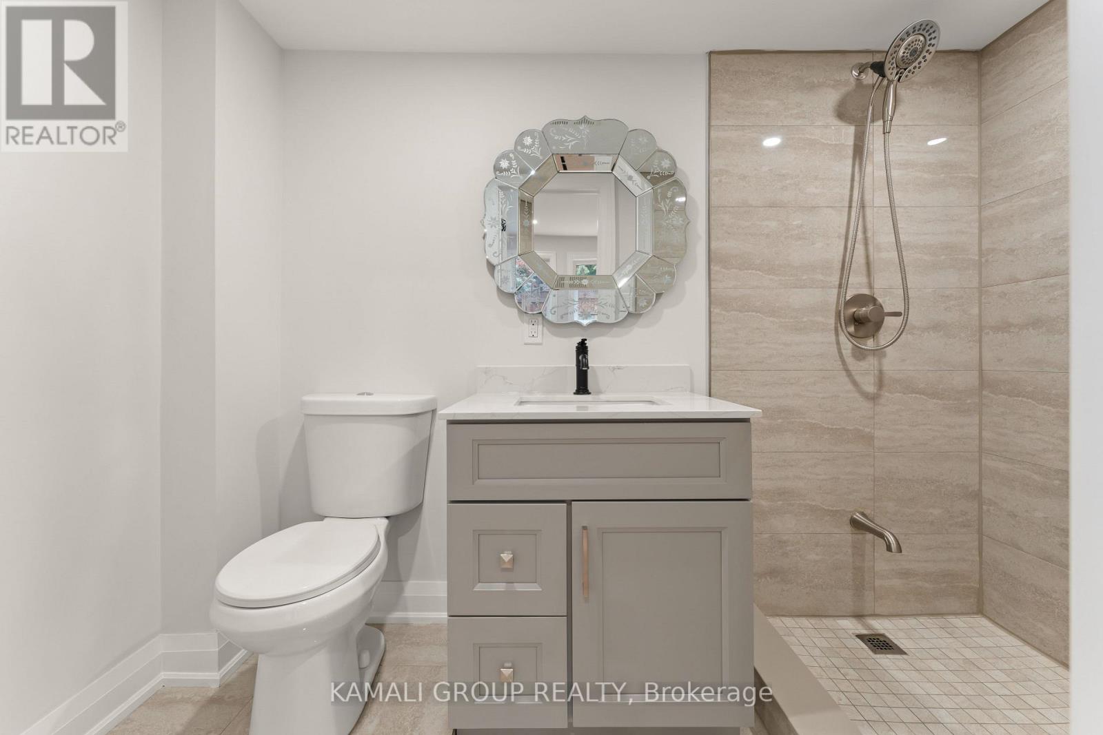 12 San Antonio Court, Richmond Hill, Ontario  L4E 4A8 - Photo 42 - N12425087