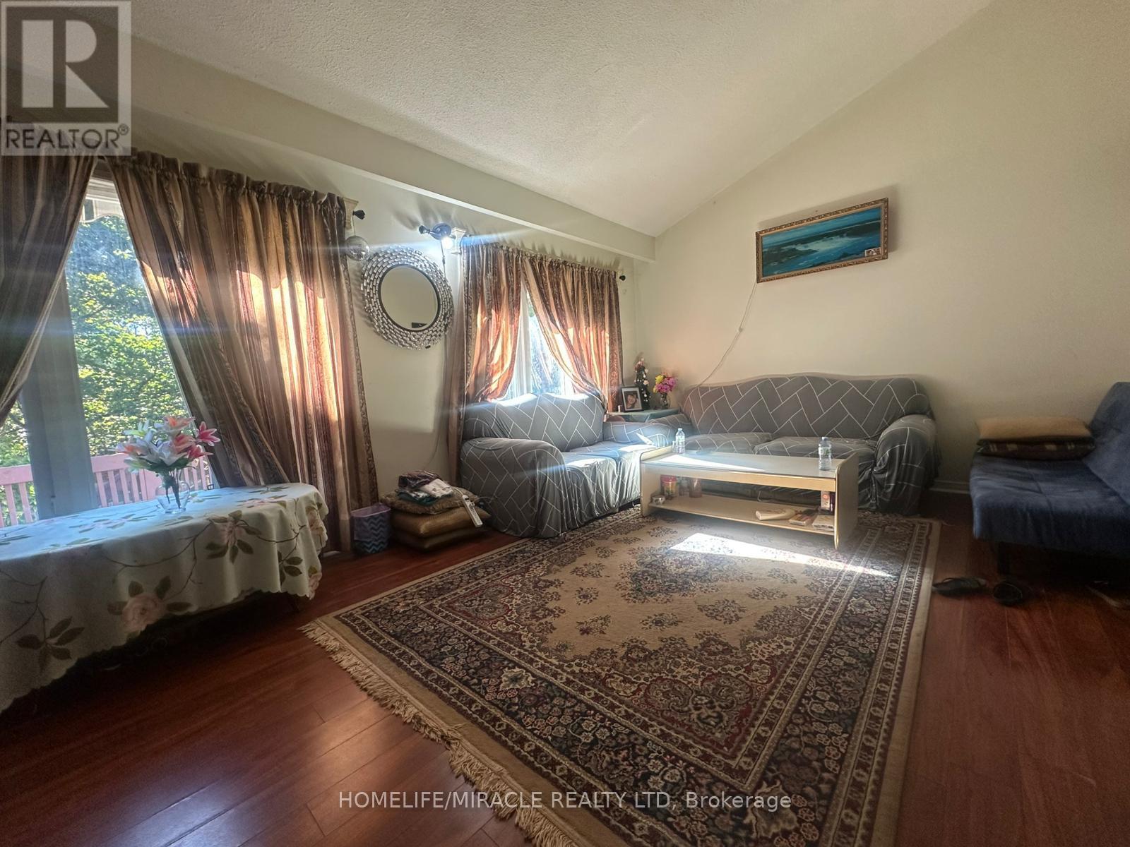 46 Hinchley Wood Grove, Brampton, Ontario  L6V 3M3 - Photo 14 - W12450318