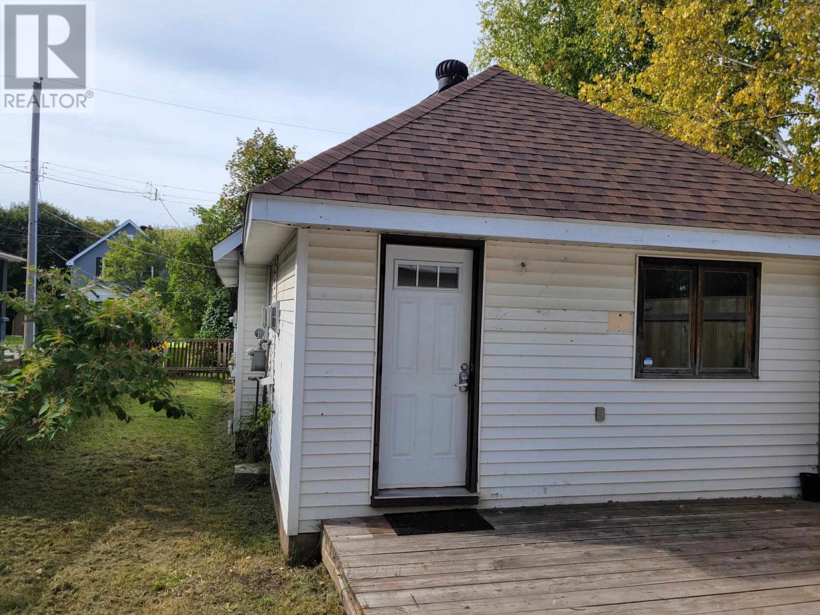 374 Bush St, Sault Ste. Marie, Ontario  P6C 3G9 - Photo 5 - SM252831