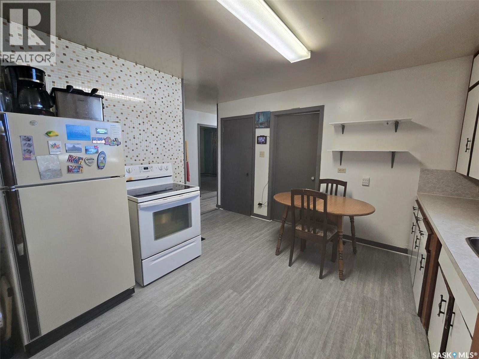 801 Qu'appelle Street, Grenfell, Saskatchewan  S0G 2B0 - Photo 10 - SK020598