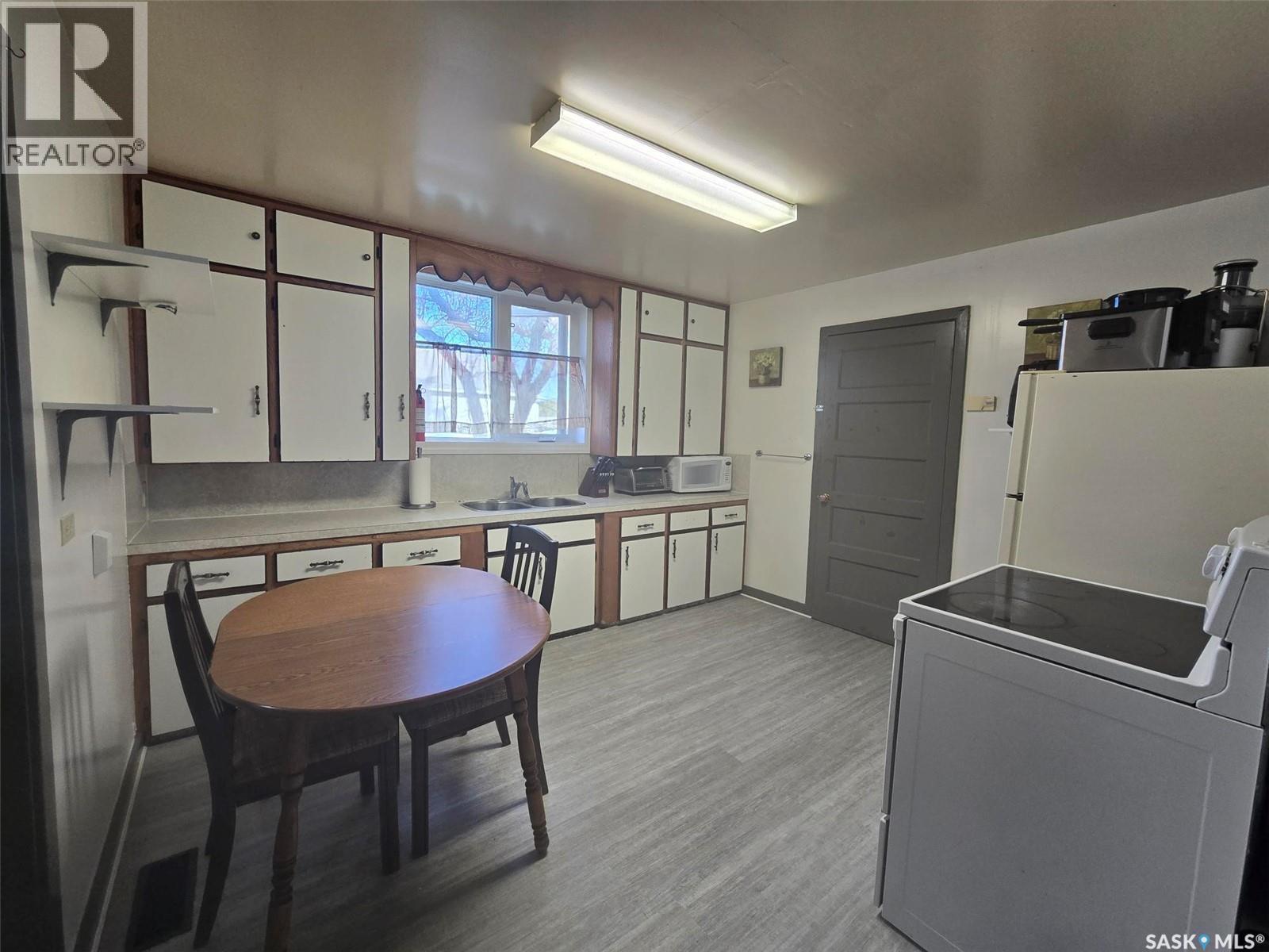 801 Qu'appelle Street, Grenfell, Saskatchewan  S0G 2B0 - Photo 13 - SK020598