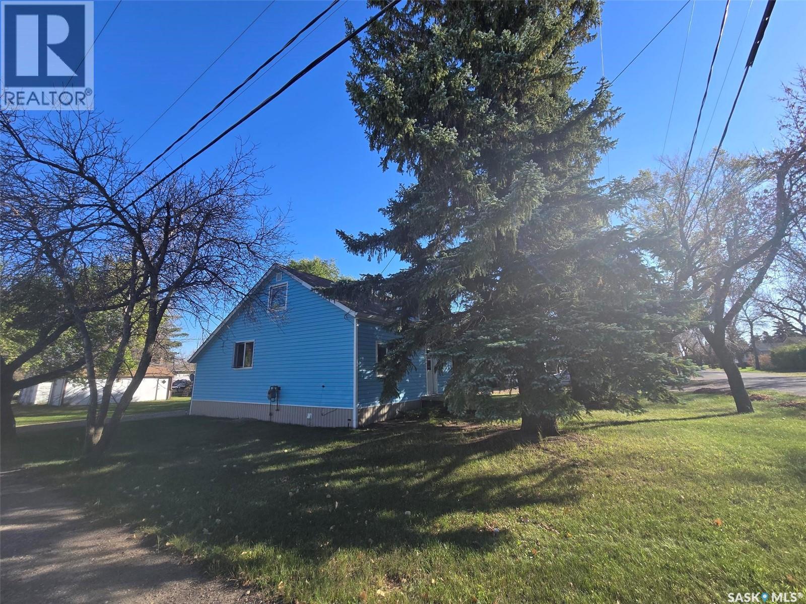 801 Qu'appelle Street, Grenfell, Saskatchewan  S0G 2B0 - Photo 8 - SK020598