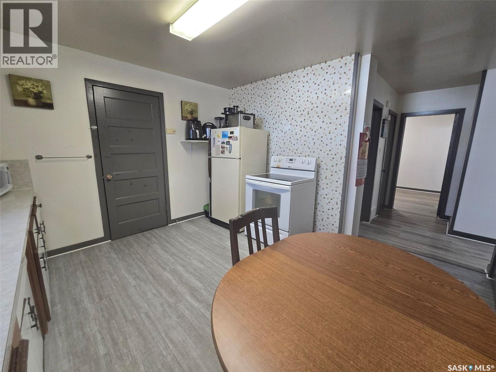 801 Qu'appelle Street, Grenfell, Saskatchewan  S0G 2B0 - Photo 9 - SK020598