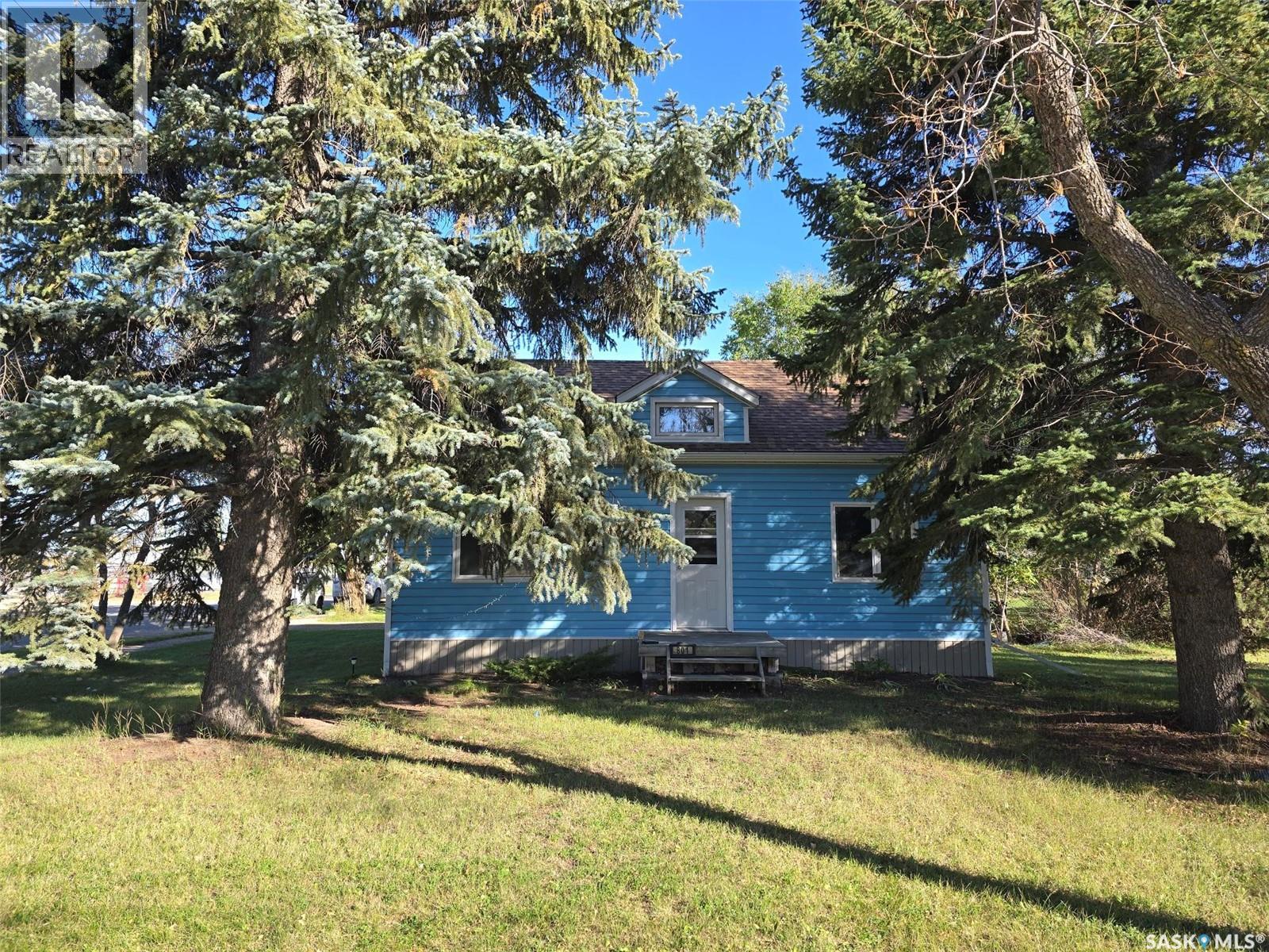 801 Qu'appelle Street, Grenfell, Saskatchewan  S0G 2B0 - Photo 2 - SK020598