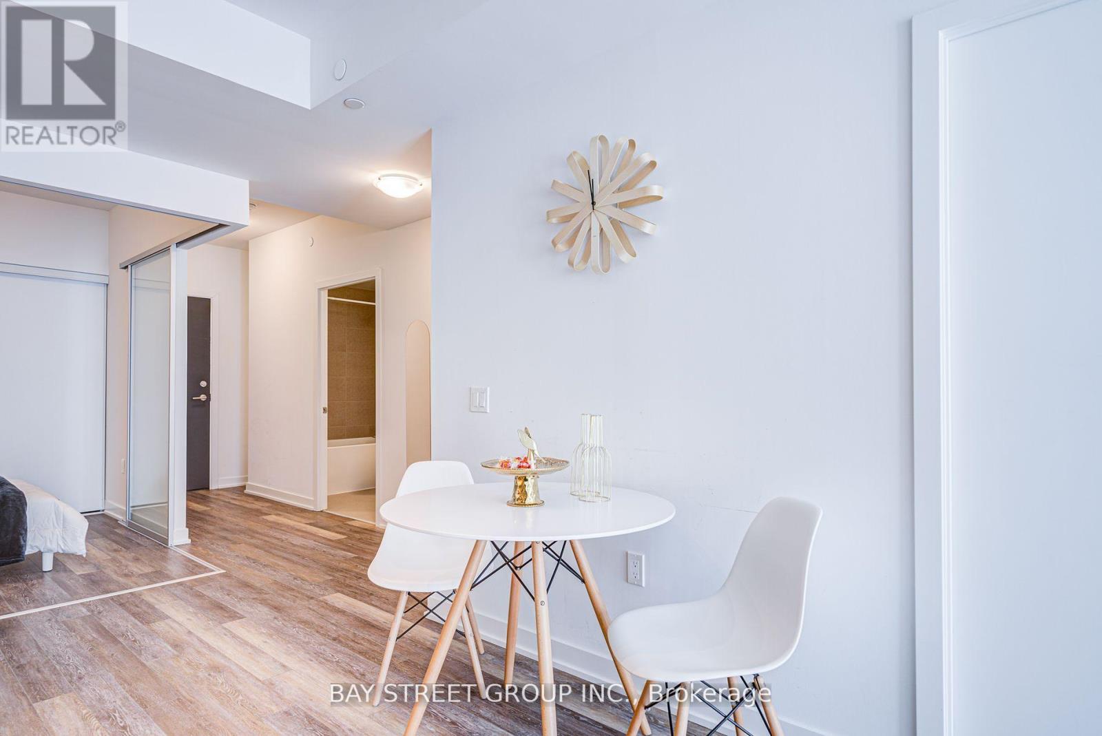 320 - 250 Lawrence Avenue W, Toronto, Ontario  M5M 1B2 - Photo 18 - C12457642