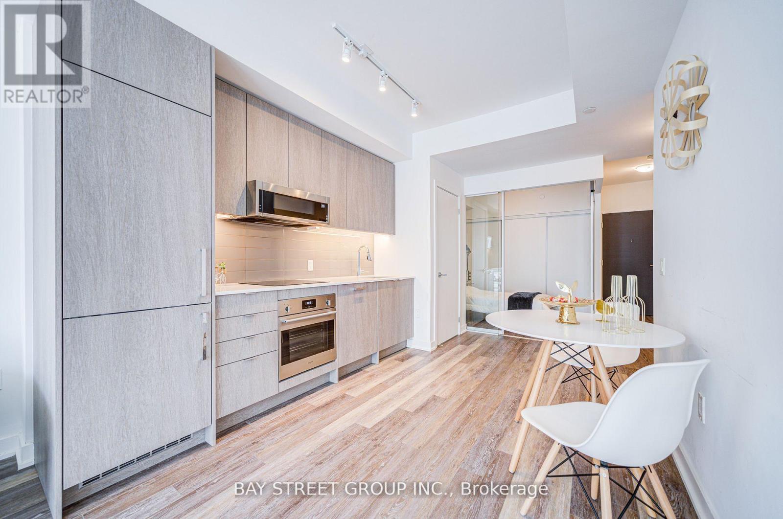 320 - 250 Lawrence Avenue W, Toronto, Ontario  M5M 1B2 - Photo 19 - C12457642