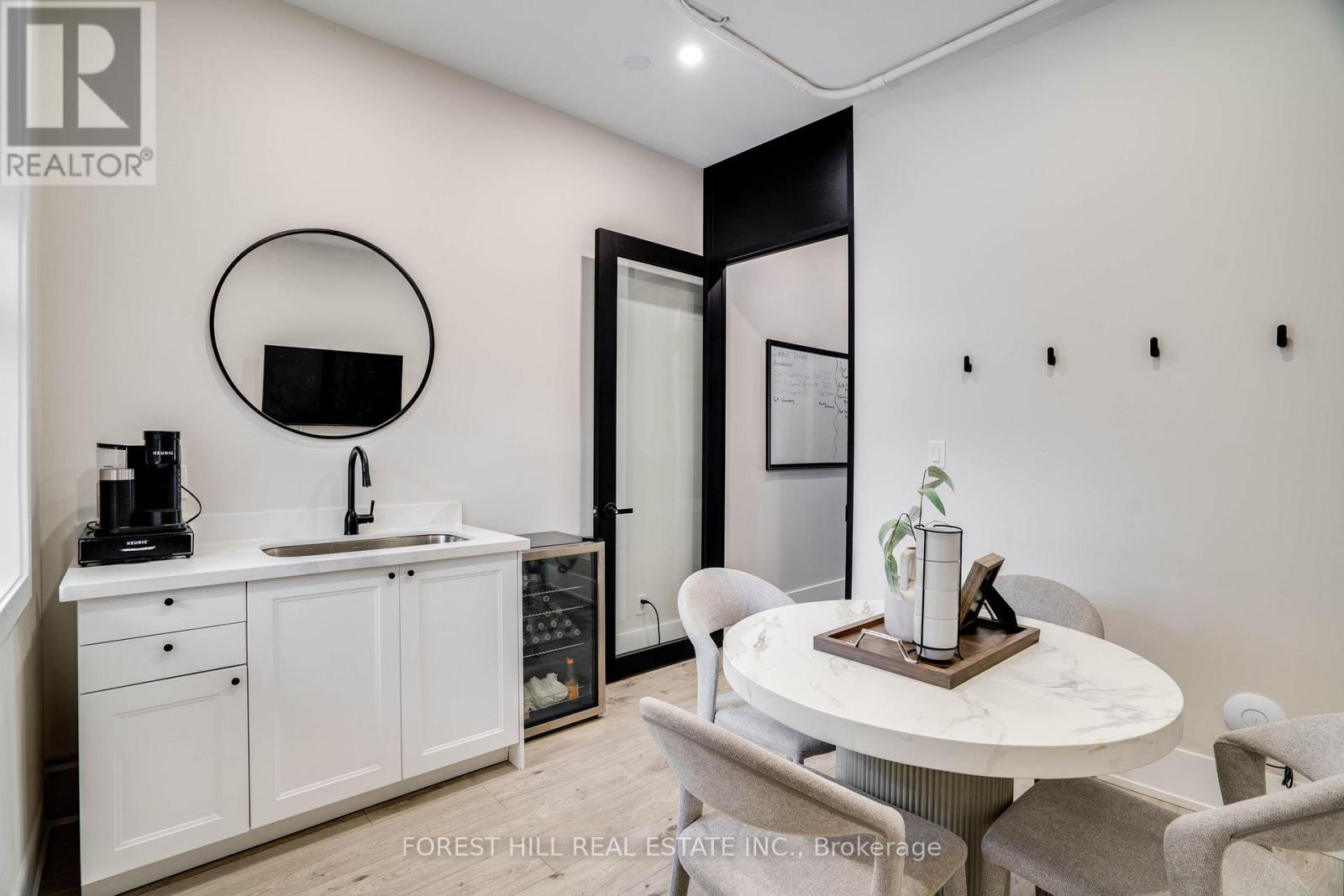 659 St Clair Avenue W, Toronto, Ontario  M6K 0G7 - Photo 33 - C12457646