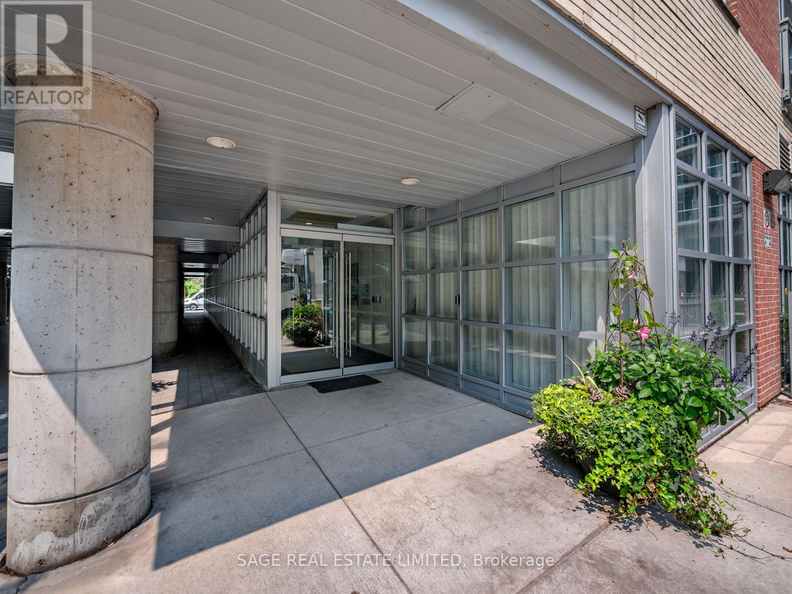 101 - 19 Brant Street W, Toronto, Ontario  M5V 2L2 - Photo 12 - C12457654