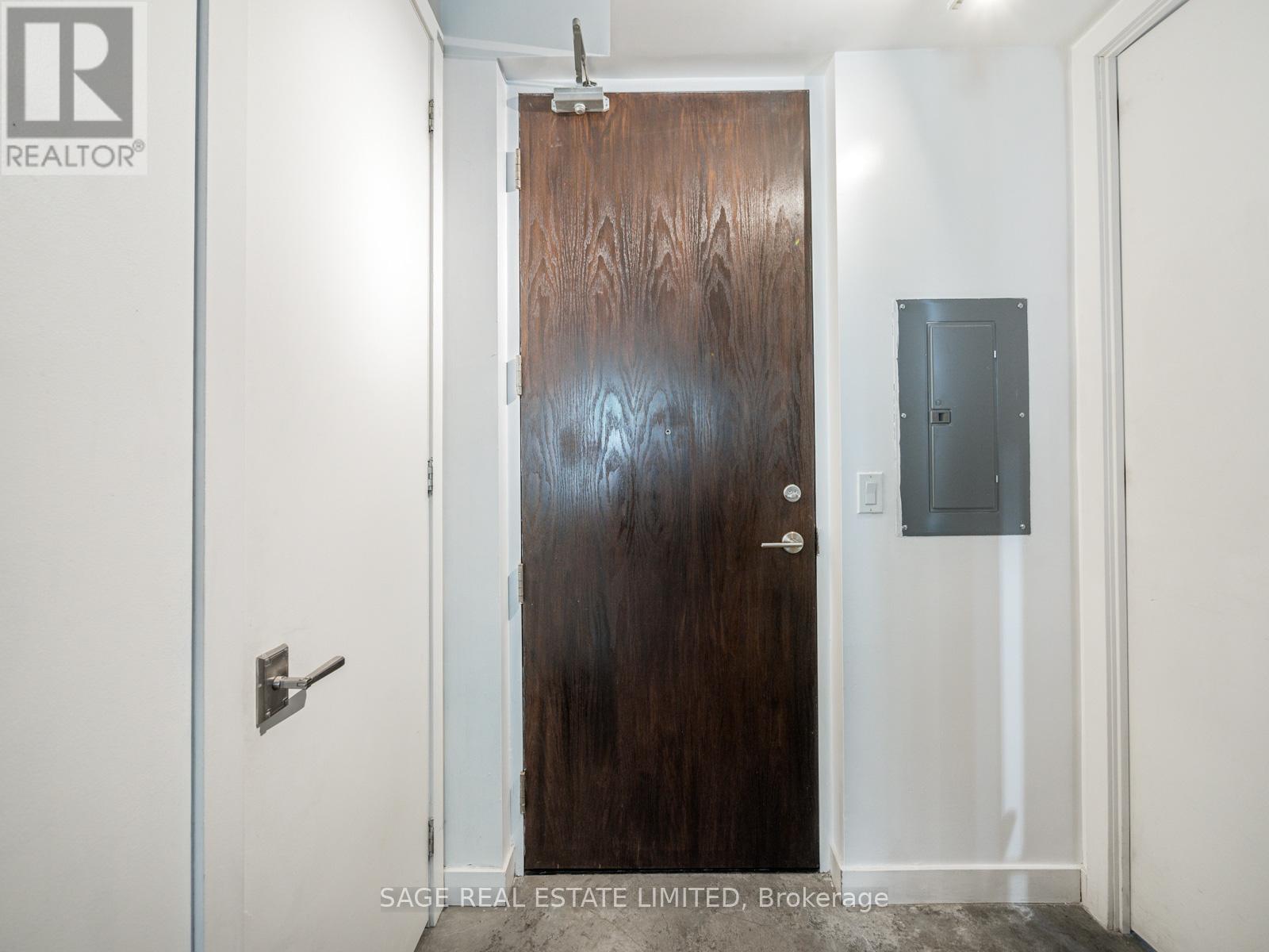 101 - 19 Brant Street W, Toronto, Ontario  M5V 2L2 - Photo 16 - C12457654