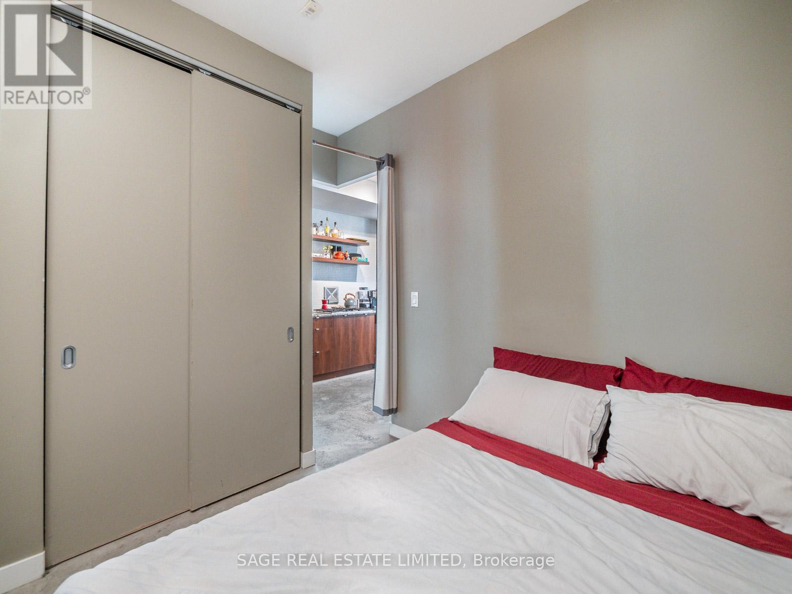 101 - 19 Brant Street W, Toronto, Ontario  M5V 2L2 - Photo 20 - C12457654