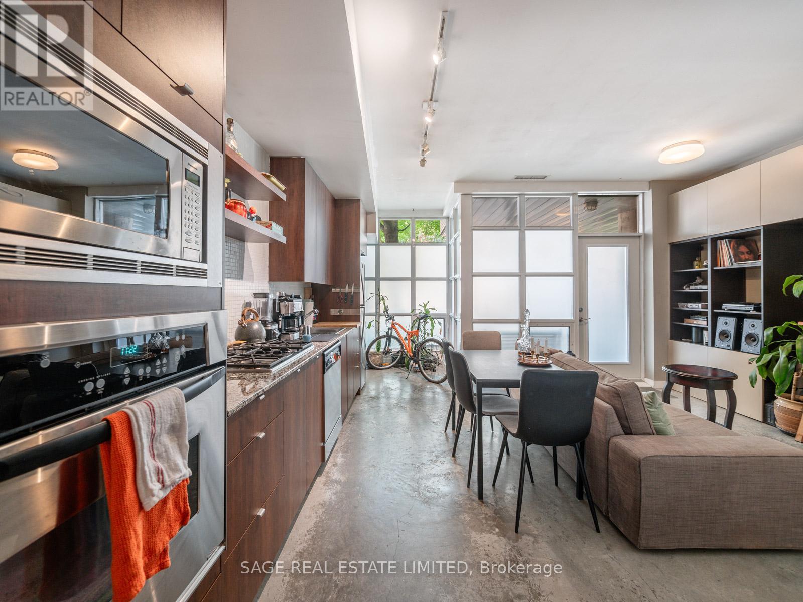 101 - 19 Brant Street W, Toronto, Ontario  M5V 2L2 - Photo 22 - C12457654