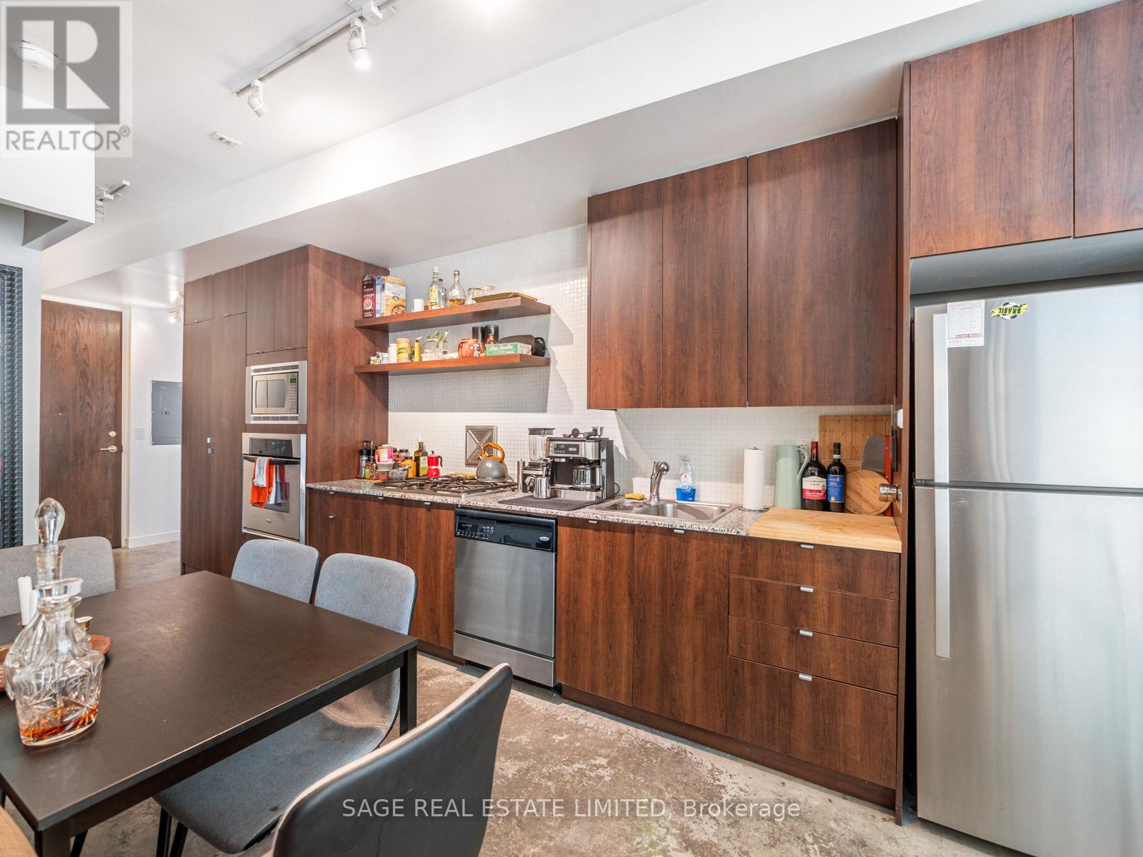 101 - 19 Brant Street W, Toronto, Ontario  M5V 2L2 - Photo 28 - C12457654