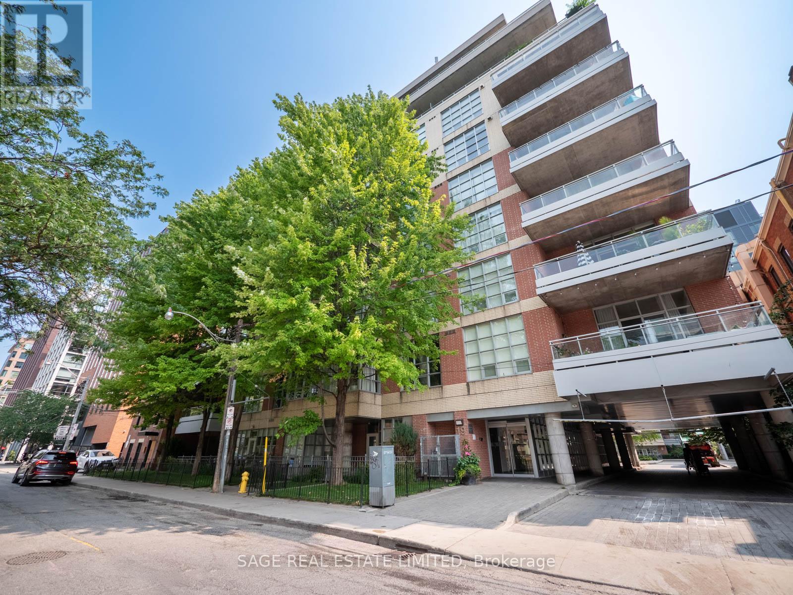 101 - 19 Brant Street W, Toronto, Ontario  M5V 2L2 - Photo 3 - C12457654