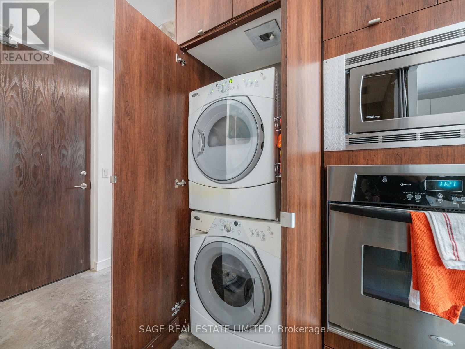 101 - 19 Brant Street W, Toronto, Ontario  M5V 2L2 - Photo 34 - C12457654