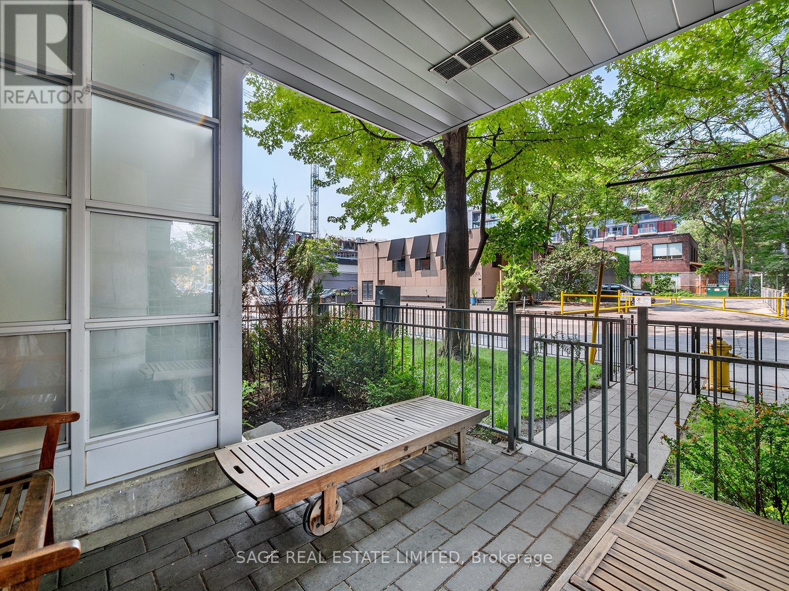 101 - 19 Brant Street W, Toronto, Ontario  M5V 2L2 - Photo 35 - C12457654