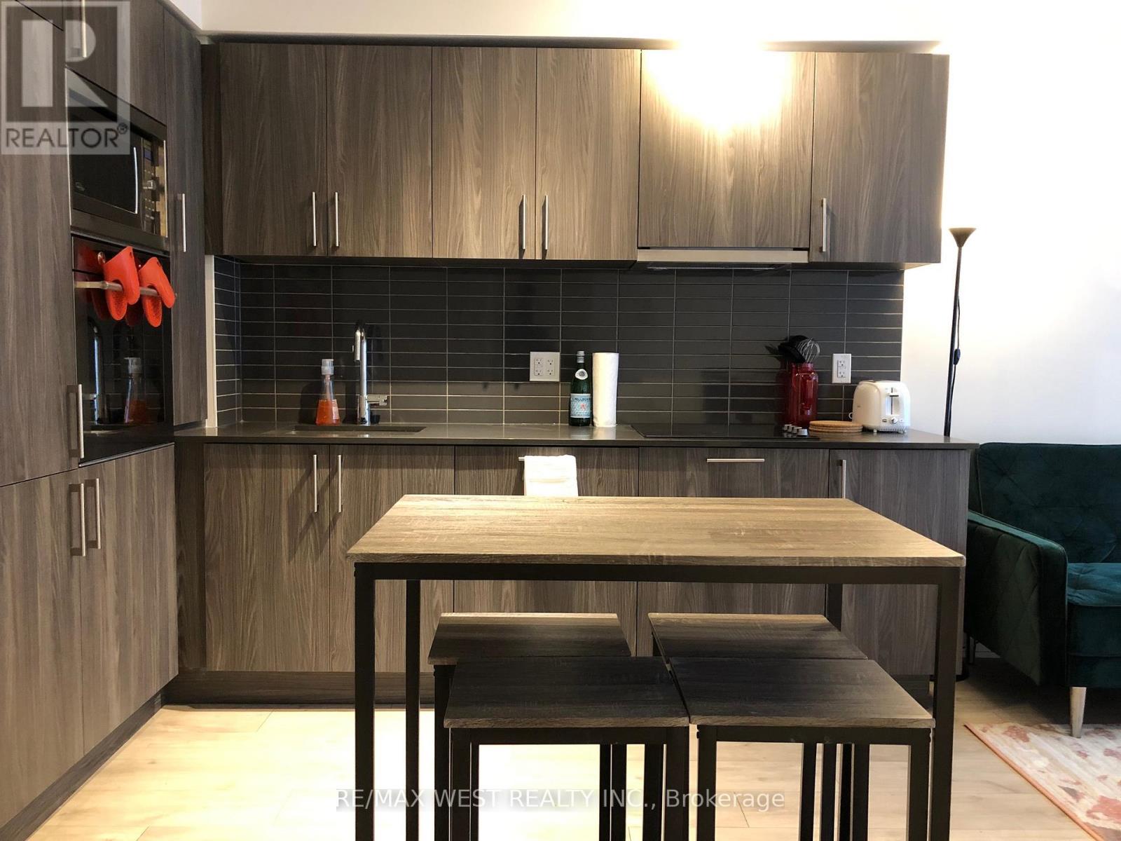 313 - 576 FRONT STREET W, Toronto, Ontario