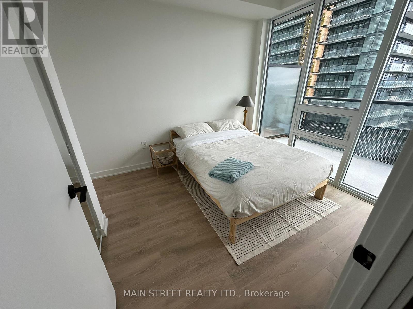 2207 - 117 Broadway Avenue, Toronto, Ontario  M4P 1V3 - Photo 3 - C12457695