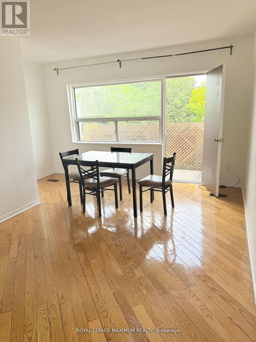 A - 1547 O'connor Drive, Toronto, Ontario  M4B 2V7 - Photo 10 - E12457668