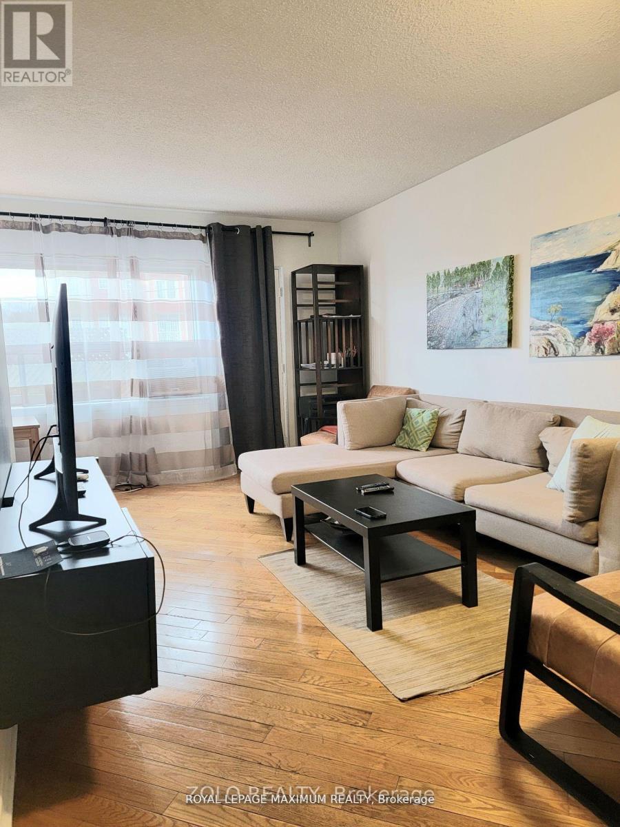 A - 1547 O'connor Drive, Toronto, Ontario  M4B 2V7 - Photo 2 - E12457668